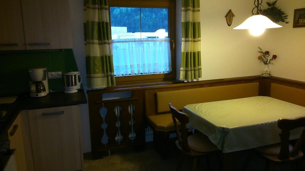 Haus Schiestl Apartamento Zell am Ziller Quarto foto